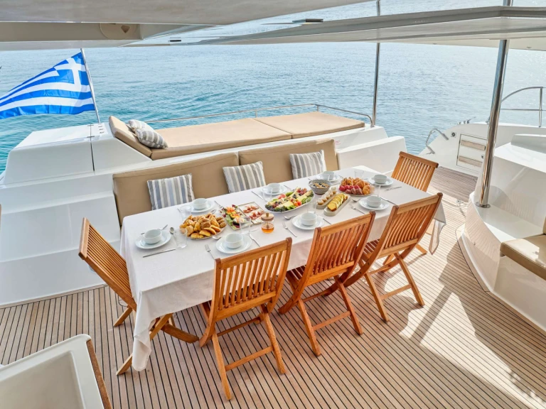 Yacht charter Néa Péramos - Fountaine Pajot HIGH FIVE on SamBoat