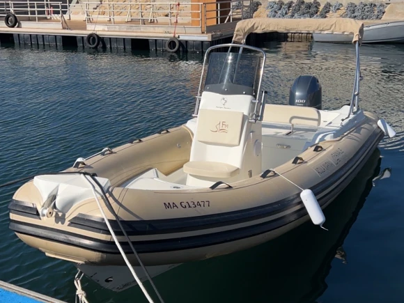 Hire RIB FANALE with a boat licence