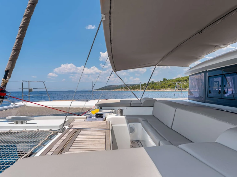 Charter a Lagoon Cool Breeze  in Croatia on Samboat