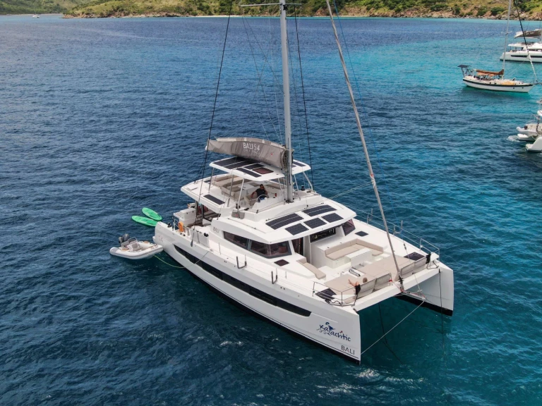 Hire Luxury Yacht Bali with a boat licence