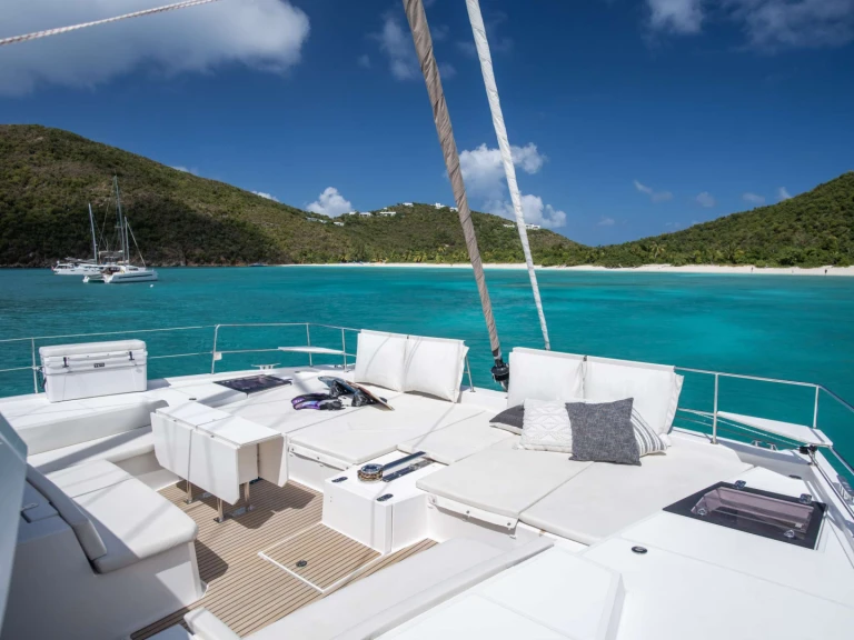 Yacht charter Parish of Saint George - Bali AD ASTRA 5.4 on SamBoat