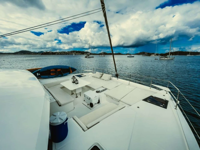 Hire Luxury Yacht with or without skipper Bali British Virgin Islands (BVI)
