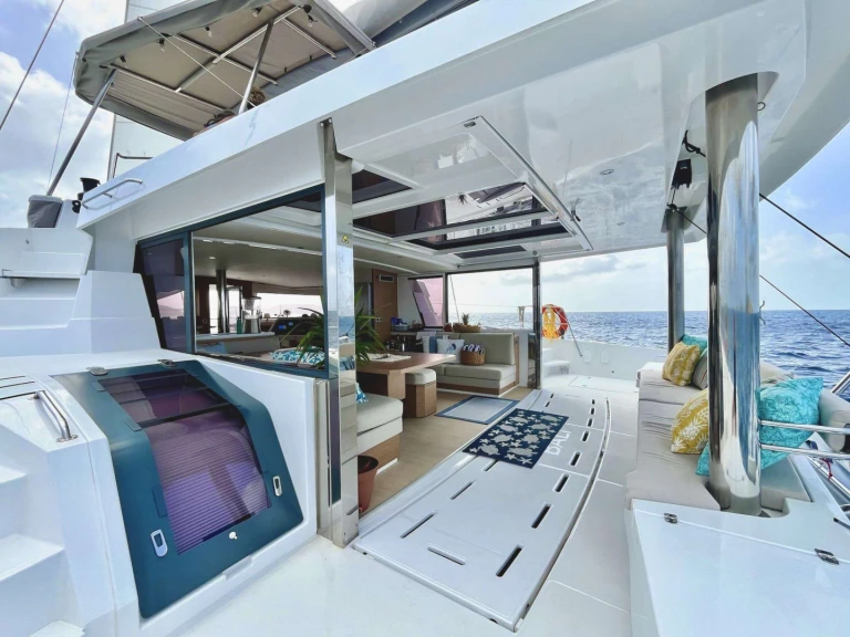 Hire a Bali DOCK HOLIDAY British Virgin Islands (BVI)