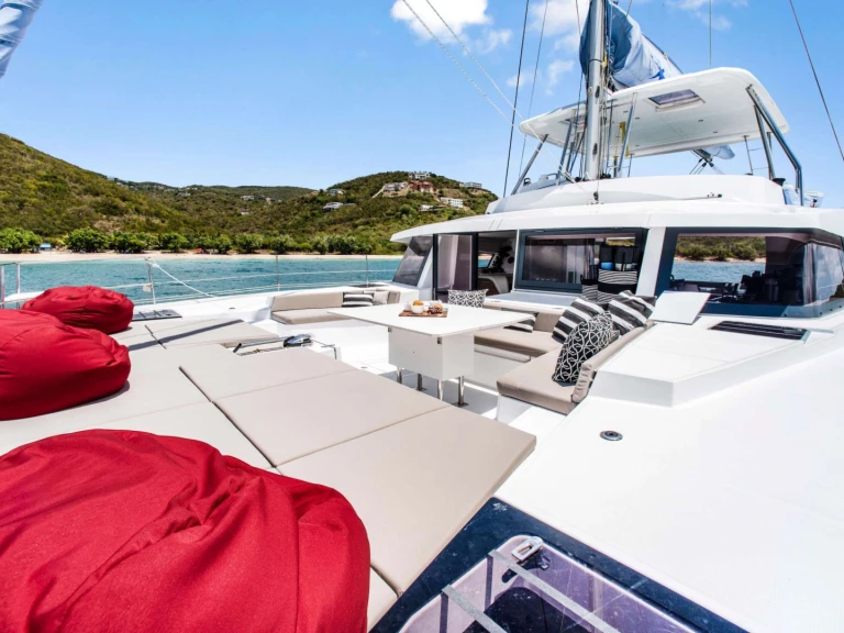 Yacht hire Saint Thomas Island cheap NO INHERITANCE