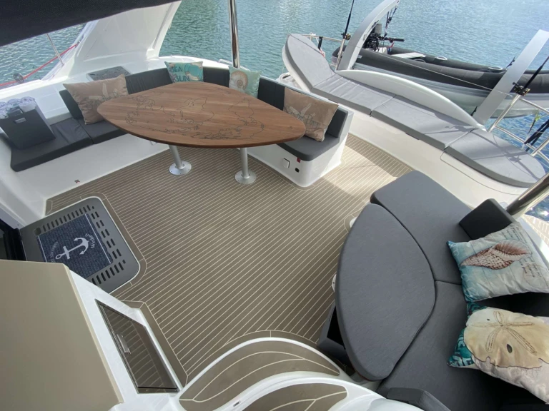 Charter a Xquisite Yachts SV Valhalla in Freeport on Samboat