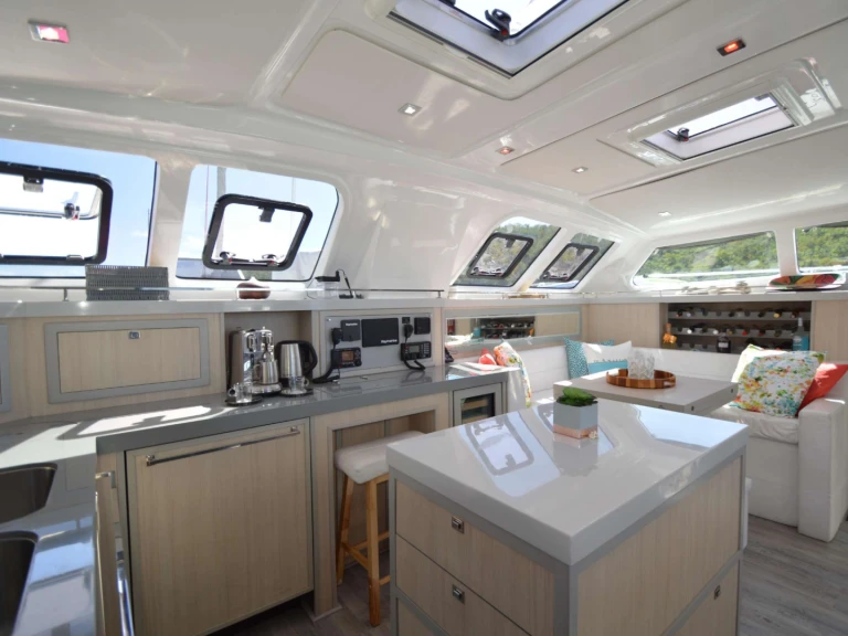 Hire Luxury Yacht with or without skipper Royal Cape British Virgin Islands (BVI)