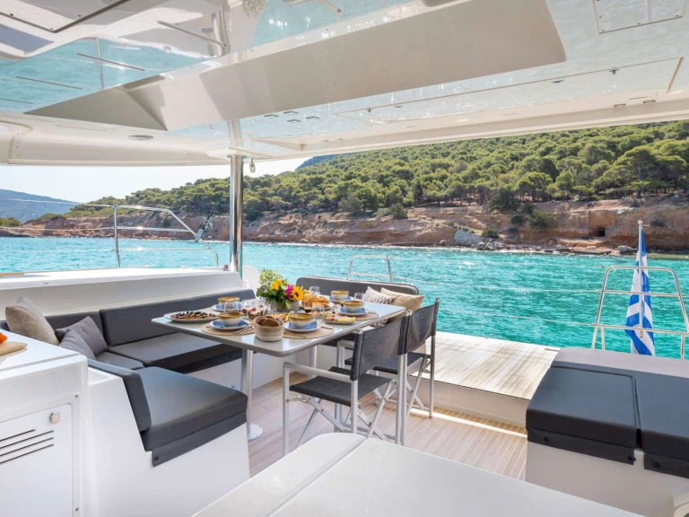 Hire a Lagoon QUEEN OF DIAMONDS  Athens