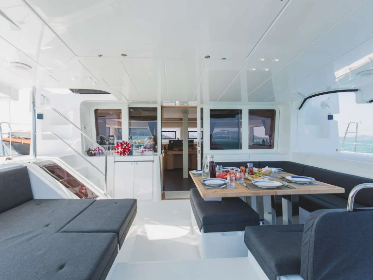 Yacht charter Phuket (City) - Lagoon Blue Moon on SamBoat