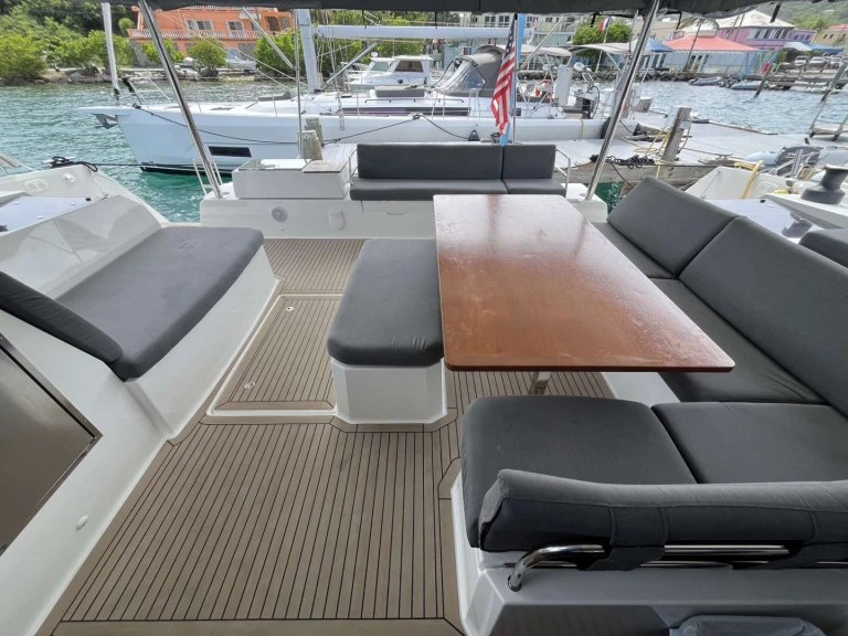 Luxury Yacht hire in Freeport - Fountaine Pajot BOUNTIFUL