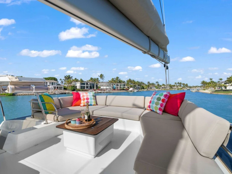 Luxury Yacht hire in British Virgin Islands (BVI) - Fountaine Pajot HALCYON
