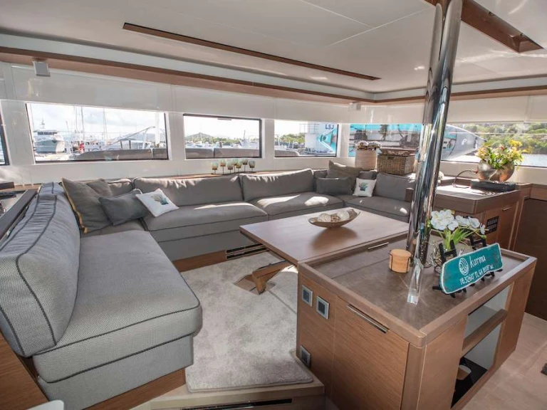 Charter a Lagoon KARMA in Tortola on Samboat