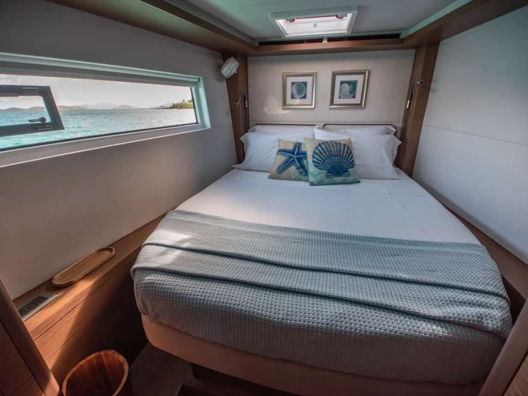 Hire Luxury Yacht with or without skipper Lagoon Tortola