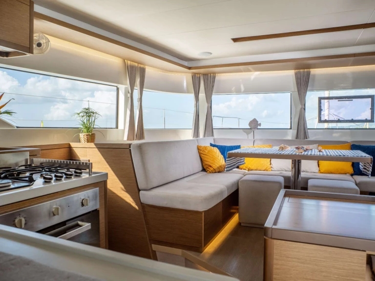 Charter a Lagoon SWAN in Grenada on Samboat