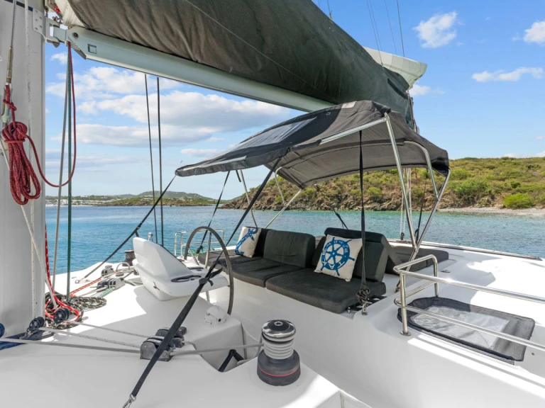 Luxury Yacht to hire British Virgin Islands (BVI) at the best price