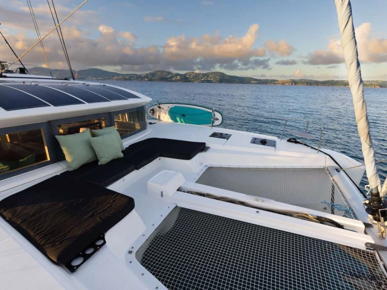 Hire Luxury Yacht with or without skipper Lagoon British Virgin Islands (BVI)