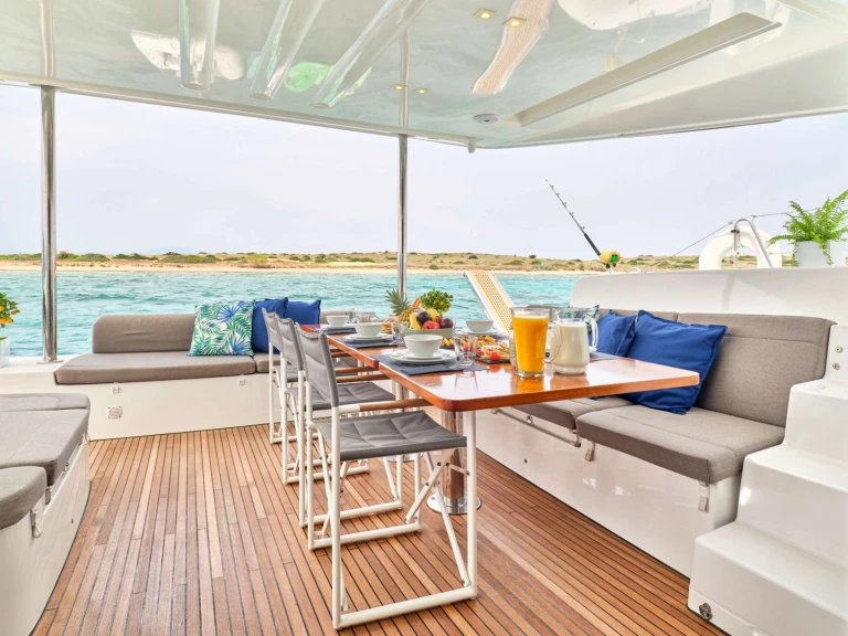 Yacht charter Piraeus - Lagoon ANDIAMO on SamBoat