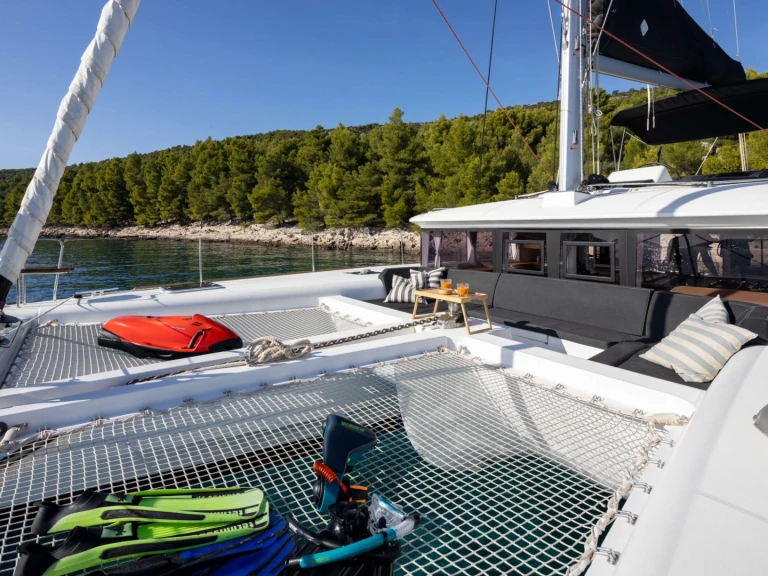 Yacht hire Croatia cheap Falco 