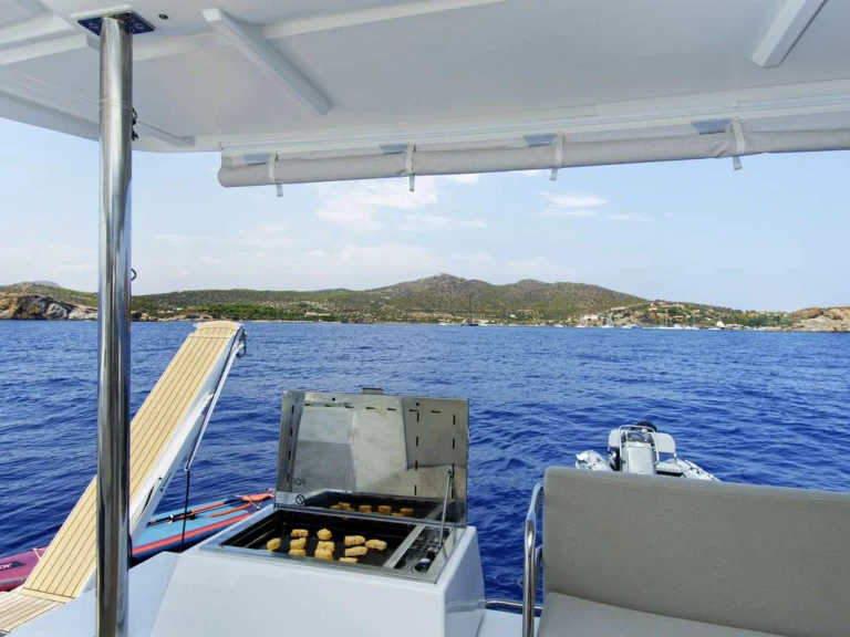 Luxury Yacht hire in Volos - Fountaine Pajot HELIDONI