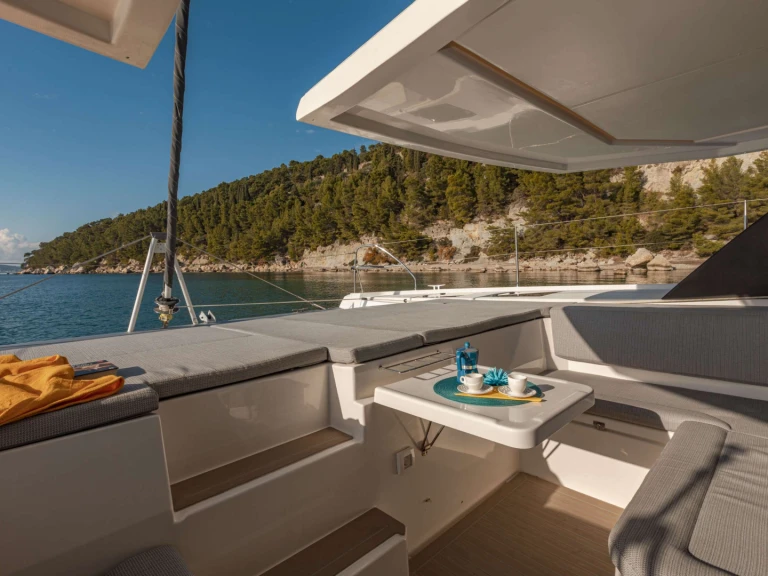 Hire Luxury Yacht with or without skipper Leopard Croatia