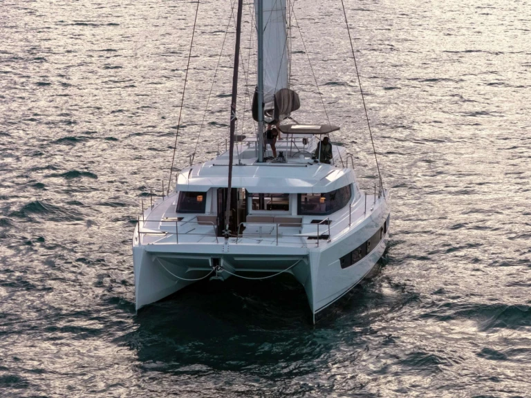 Hire Luxury Yacht with or without skipper Bali Belize