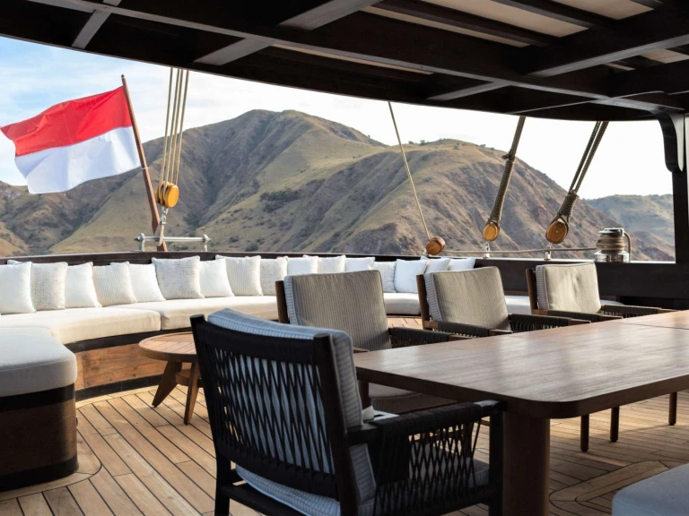 Yacht charter Labuan Bajo -  VELA on SamBoat