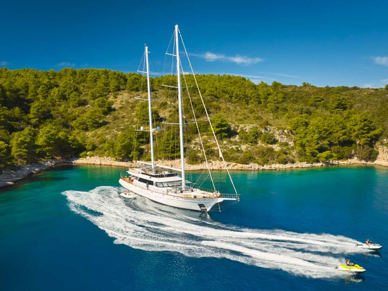 Luxury Yacht hire in Split - Custom LADY GITA