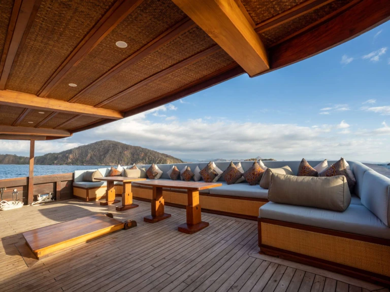  THE MAJ OCEANIC charter bareboat or skippered in  Labuan Bajo