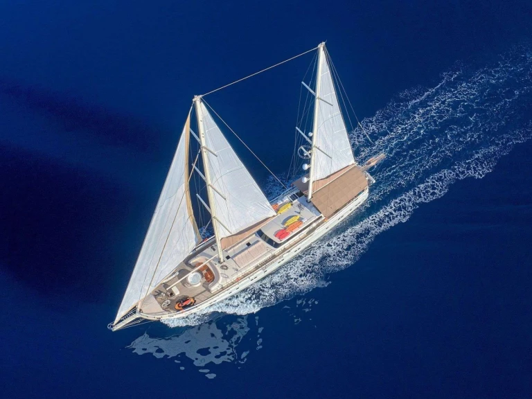 Charter a Custom QUEEN OF SALMAKIS in Turkey on Samboat
