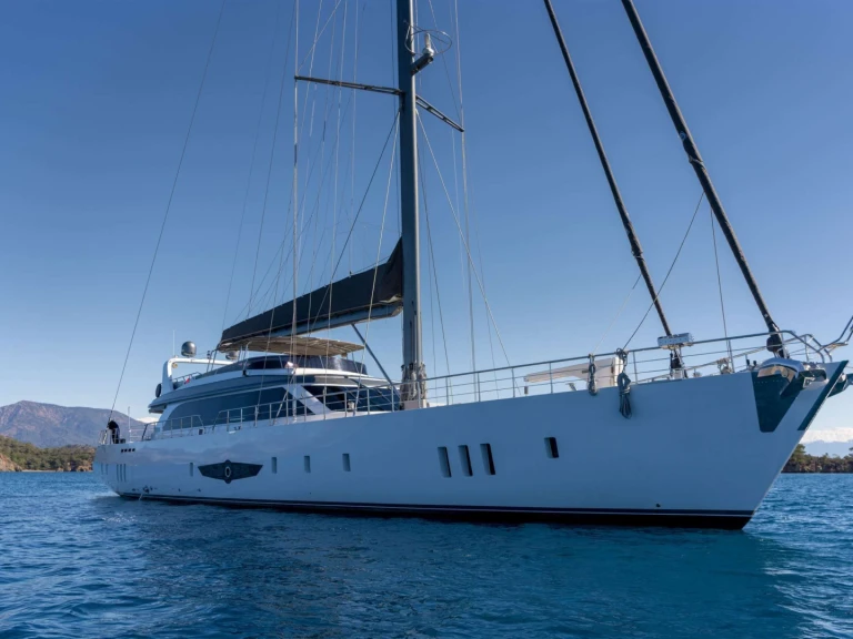 Hire Luxury Yacht with or without skipper Custom Greece