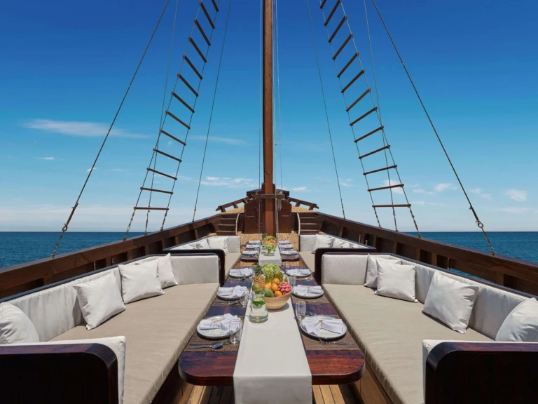 Charter a  Samsara Samudra in Labuan Bajo on Samboat