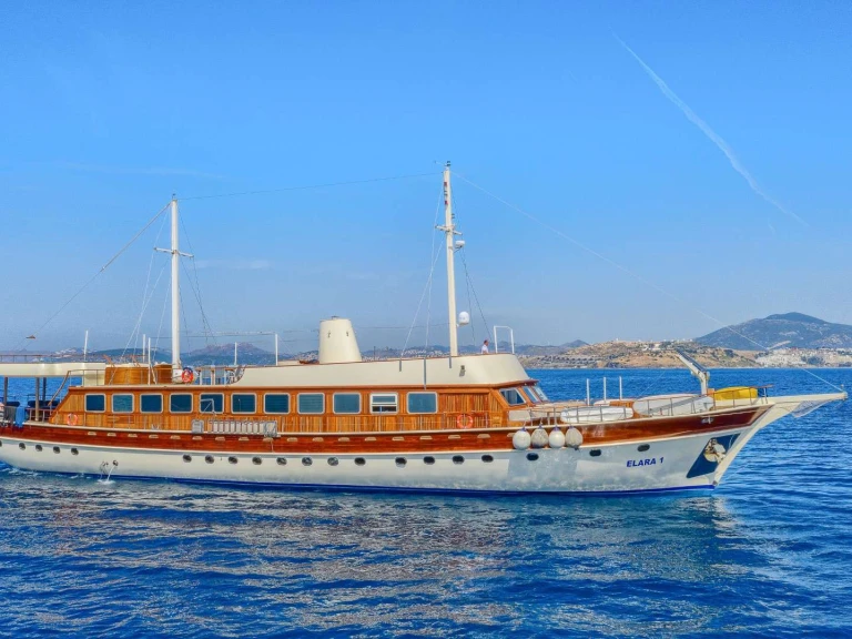 Yacht hire Greece cheap ELARA 1