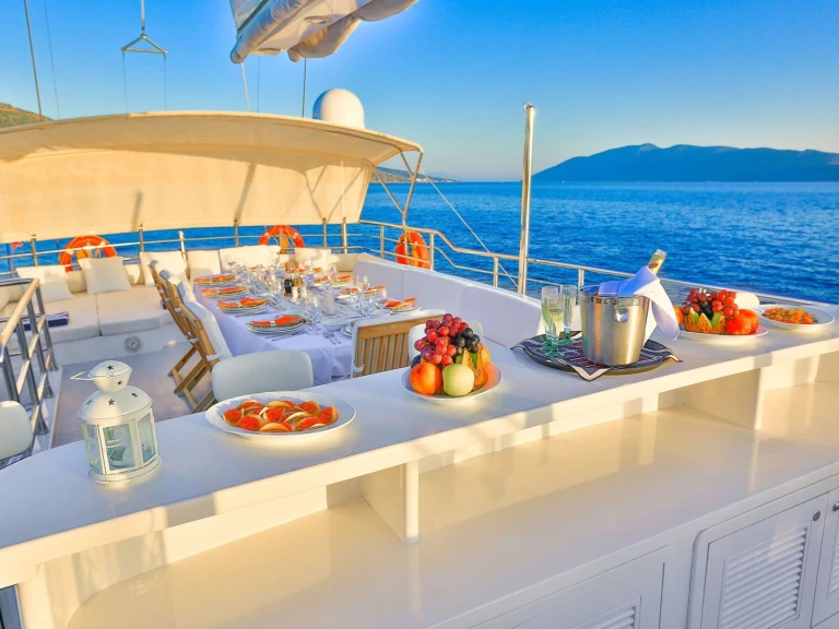 Hire Luxury Yacht with or without skipper Custom Turkey
