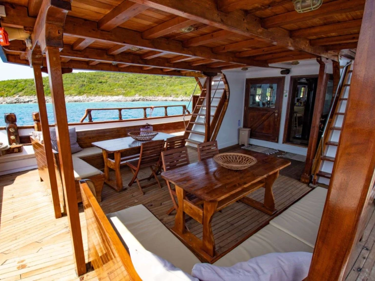 Luxury Yacht hire in Lefkada (Island) - Custom Gulet-Motor Sailor Aegeotissa II