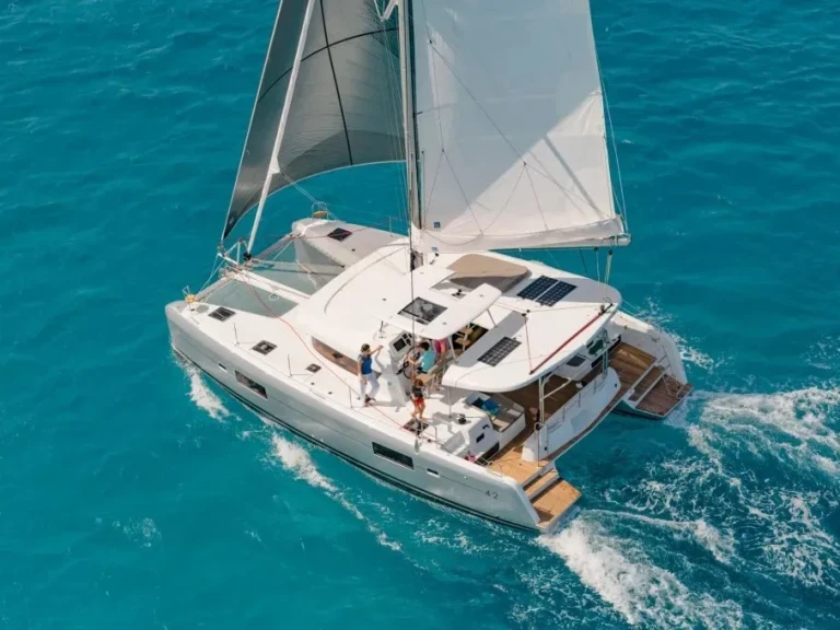 Charter a Lagoon Lagoon 42 in Seget Donji on Samboat