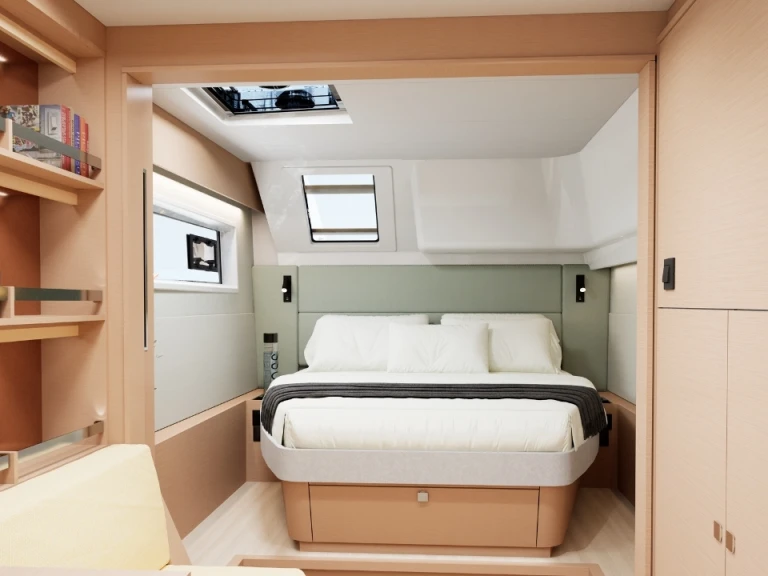 Catamaran to hire Seget Donji at the best price