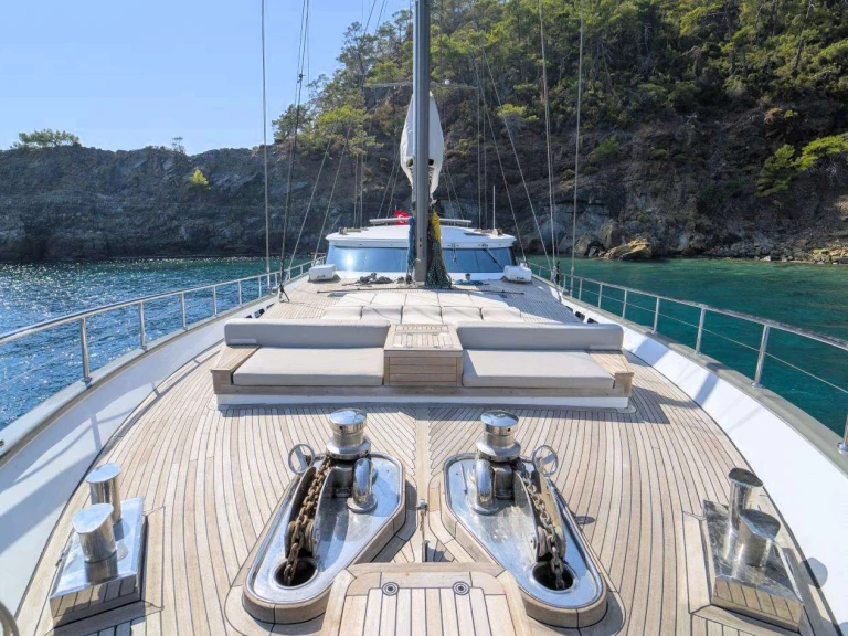 Luxury Yacht to hire Turkey at the best price