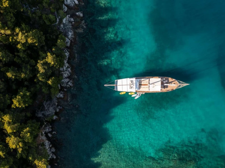 Luxury Yacht to hire Split at the best price