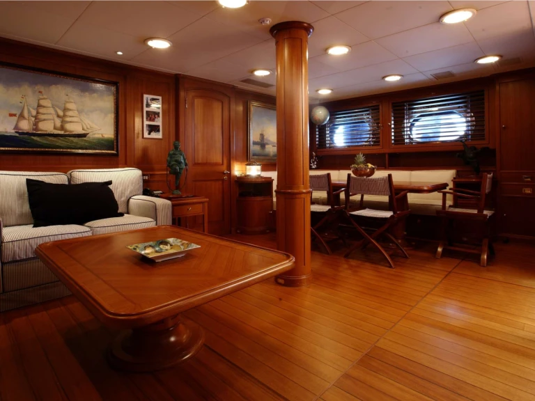 Hire Luxury Yacht with or without skipper Perini Navi Naples