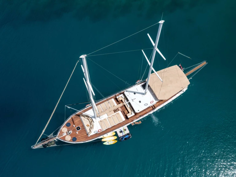 Hire Luxury Yacht with or without skipper Custom Croatia