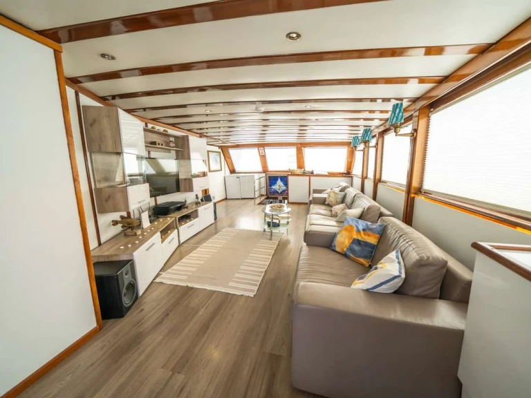 Charter a Custom WHITE SWAN in Bodrum on Samboat