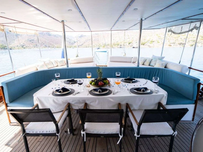 Hire Luxury Yacht with or without skipper Custom Bodrum