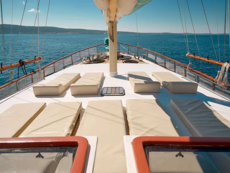 Hire Luxury Yacht with or without skipper  Custom Built Aluminum Cutter Krilo