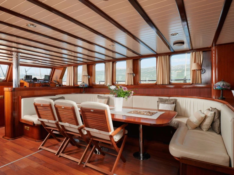Hire a Custom QUEEN OF ADRIATIC Kaštel Gomilica