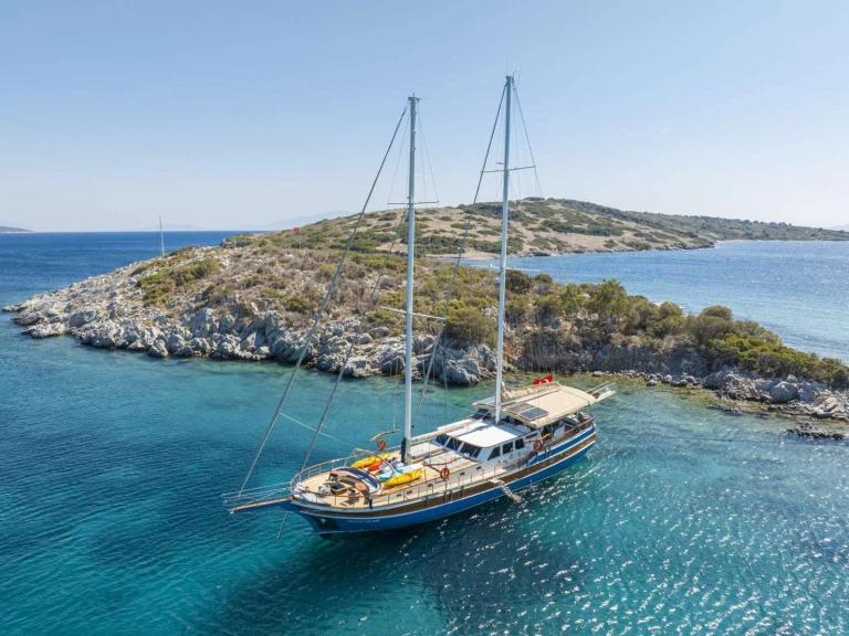 Hire Luxury Yacht Bodrum-Shipyard with a boat licence