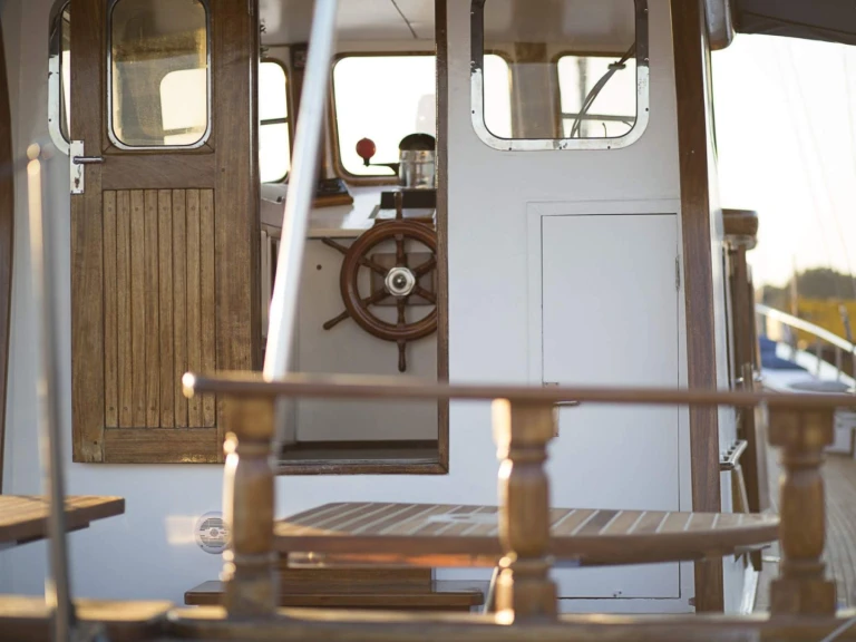 Luxury Yacht hire in Alimos - Custom COSMOS