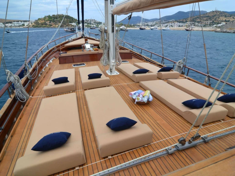 Luxury Yacht hire in Milazzo -  Mar e Mar