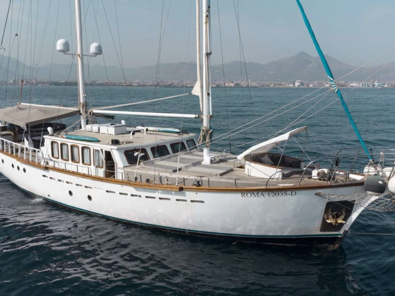 Ege Yat DVI MARIJE charter bareboat or skippered in  Capo d'Orlando