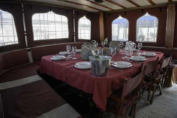 Yacht hire Naples cheap TERSANE IV