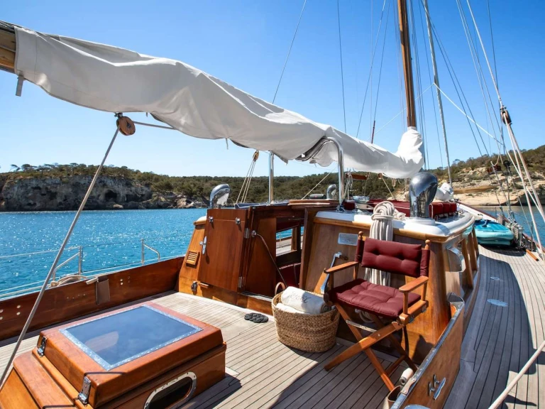 Yacht charter French Riviera - Abeking & Rasmussen GAEL I on SamBoat