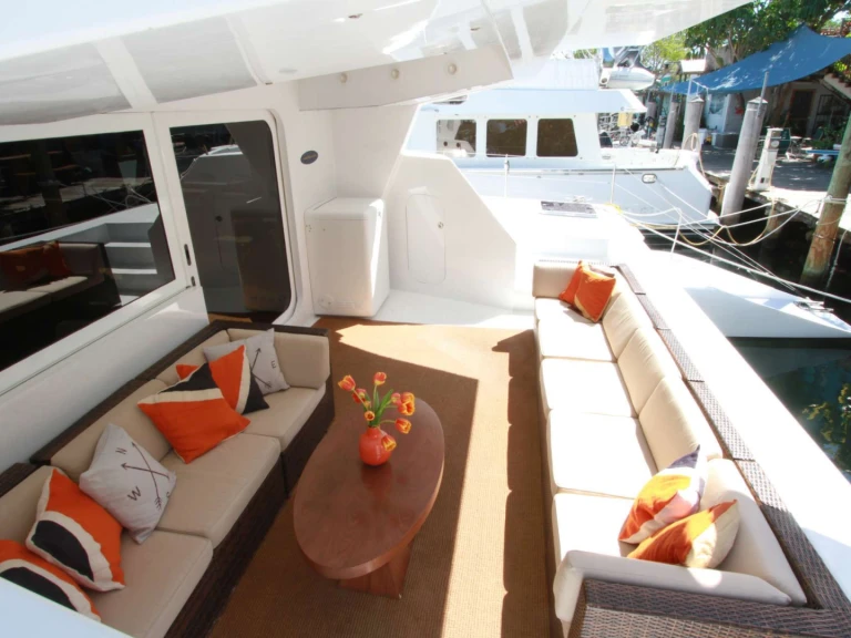 Hire a  ARGO NAVIS Key West